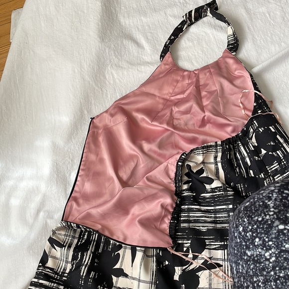 Jessica Simpson Halter dress flawless. Size 8. - Picture 6 of 6